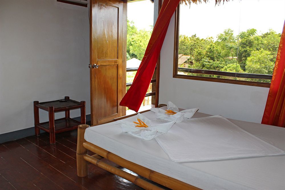 Chillout Guesthouse Panglao Exteriör bild